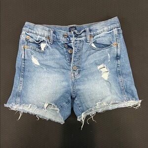 EUC Women’s Gap Distressed Jean Shorts - Size 4/27
